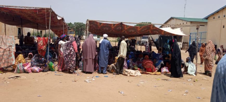 Tchad : distribution de vivres à N'Djamena, entre bousculade et lacrymogène