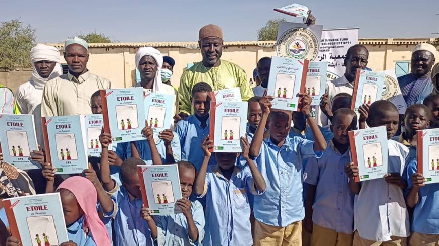Tchad : Al-Rahama offre des kits scolaires aux écoliers d’Abéché