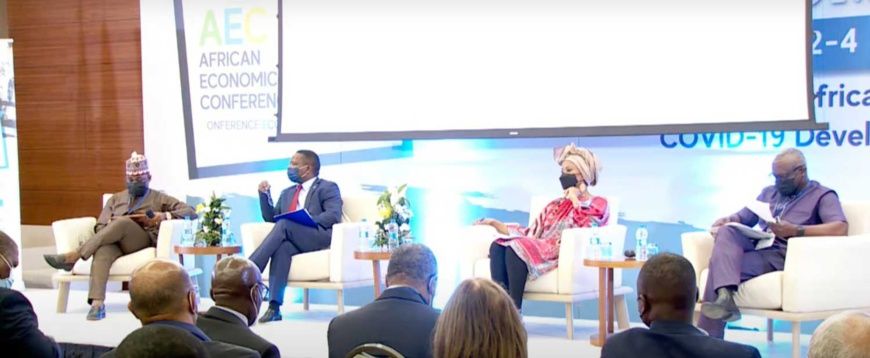 Afrique : réformes et allègement de la dette pour sortir l’Afrique de la crise