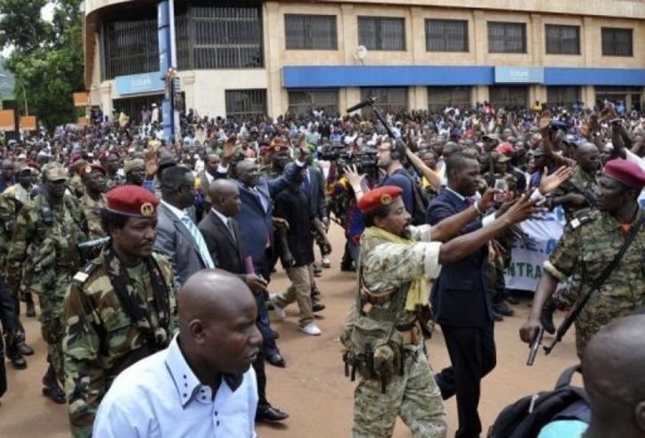 Djotodia parade dans les rues de Bangui lors de son arrivé au pouvoir. Crédit photo : Sia Kambou