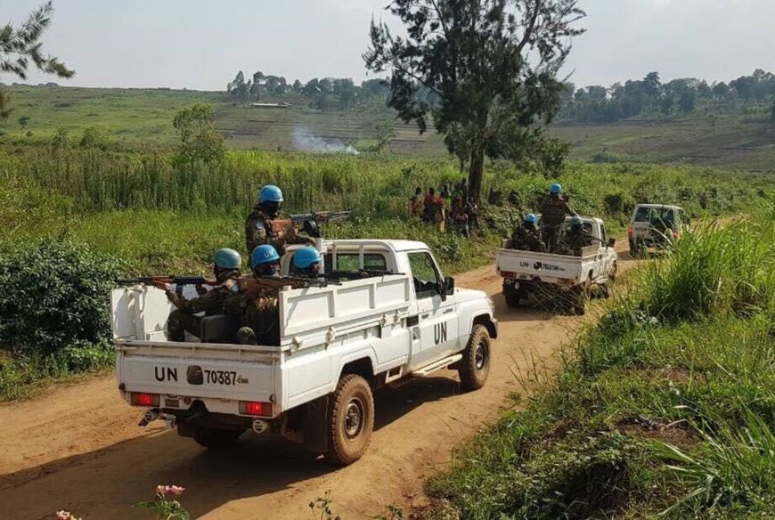 Des Casques bleus de la Mission des Nations Unies en République démocratique du Congo (MONUSCO) patrouillent sur le territoir