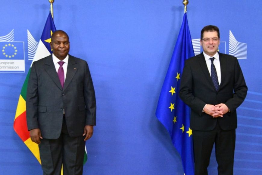 RCA : "l'armée croupit sous un embargo injustifié depuis près de 10 ans", dénonce Touadera