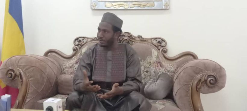 Tchad : le gouverneur du Ouaddaï poursuit ses consultations et prône le vivre-ensemble