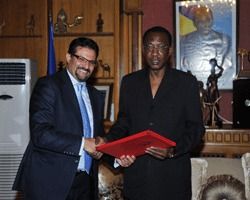 Le Président de la République Idriss Déby reçoit en audience le ministre tunisien des Affaires étrangères, M. Rafik Abdel-Sal