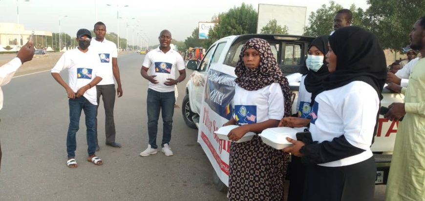 Tchad : une caravane de distribution de nourriture à Ndjamena