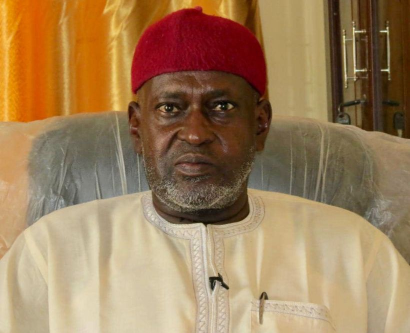 حقار : بعيد عن البهرجة الحزبية أنا دائما أقول إدريس كان رئيساً مثالياً لتشاد.