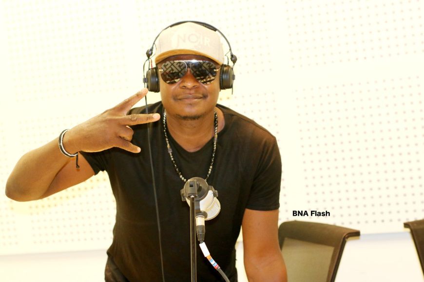 Tchad : "l'art est en moi et je ne pourrais faire semblant de l'oublier", Mac Alex