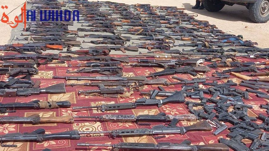 Tchad : armes et véhicule de la Police nationale volés présentés à Abéché