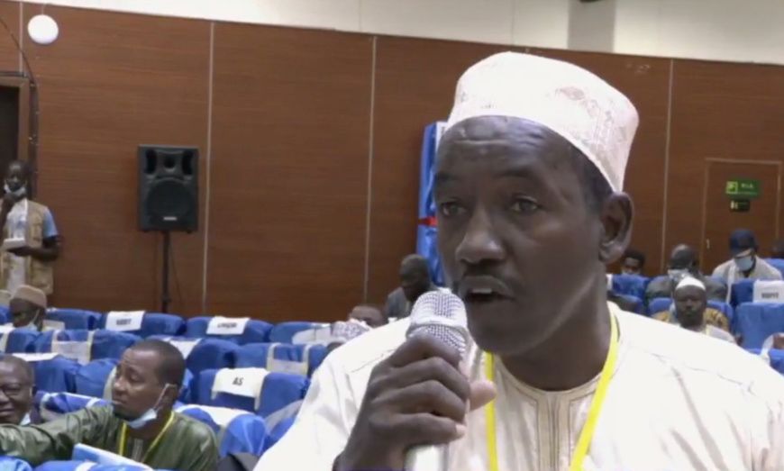 Tchad : "il faut que tous les ministres et conseillers qui ont travaillé avec Deby soient remplacés"