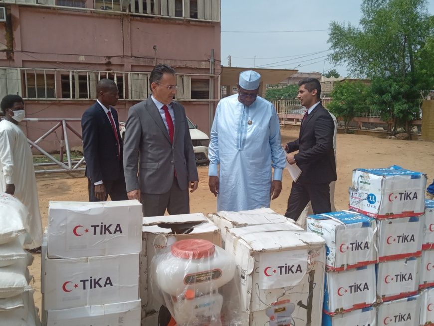 Tchad : la TIKA offre des matériels de lutte contre le paludisme à la commune de N’Djamena