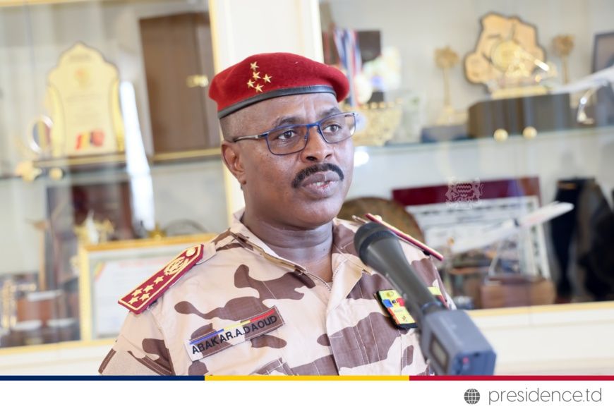 L'officier Abakar Abdelkerim Daoud devient le 3ème général d'armée de l'histoire du Tchad. © DGCOM/PR