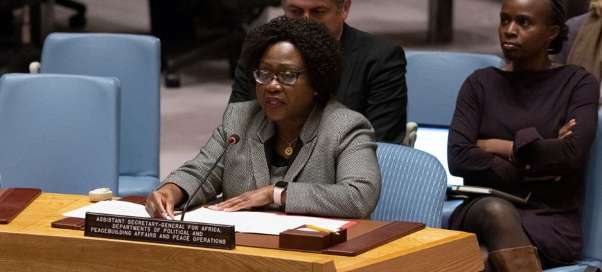 Martha Pobee, Sous-Secrétaire générale pour l'Afrique au Département des affaires politiques, devant le Conseil de sécurité. 