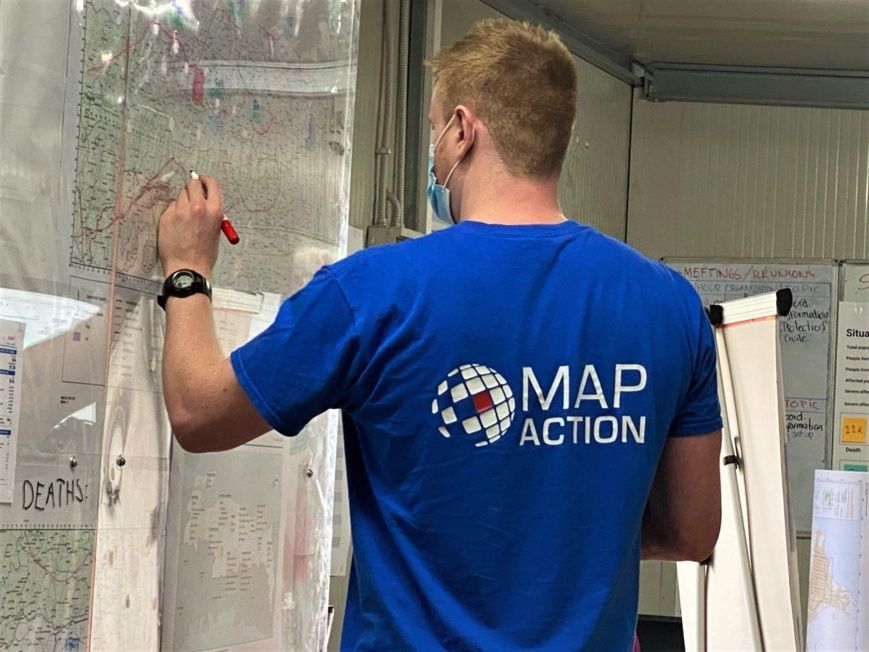 Le personnel de MapAction au travail. Photo : MapAction.com