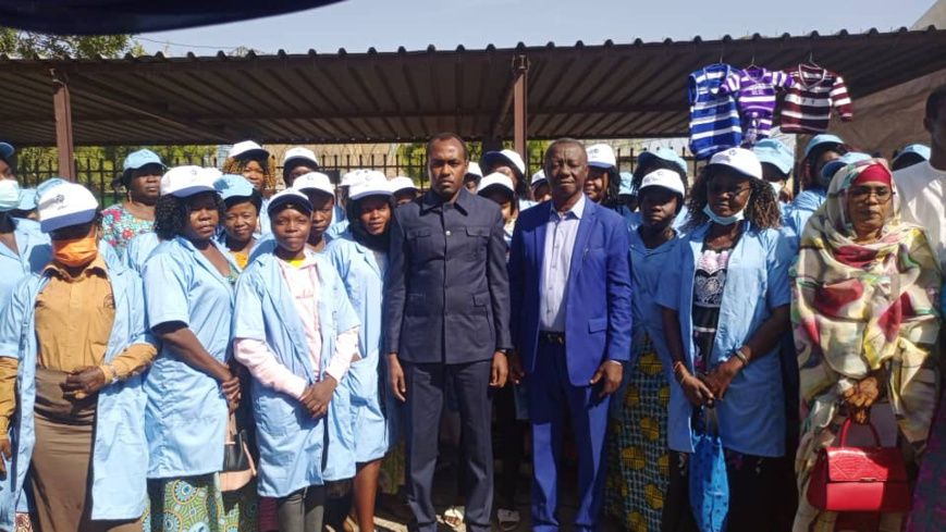 Tchad : l'ONAPE formera 50 filles-mères en techniques de tricotage mécanique