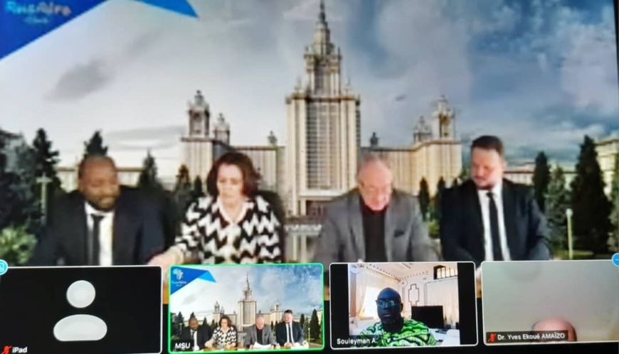 Afrique-Russie : table ronde sur la contribution des professionnels de l'information au développement