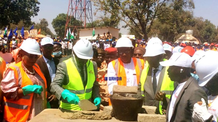 Tchad : inauguration d’une usine de délintage et pose de pierre d'une usine d’égrenage à Gounou Gaya