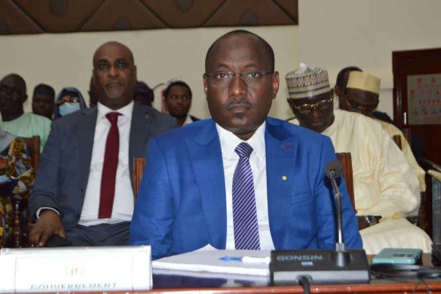 Tchad : le gouvernement explique pourquoi le projet de Constitution se base sur un État unitaire