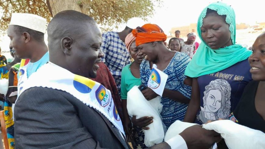 Tchad : le PR lutte contre le paludisme en distribuant des moustiquaires aux plus vulnérables