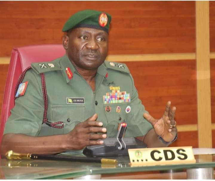 Le général Christopher Musa, chef des armées du Nigeria. © DR