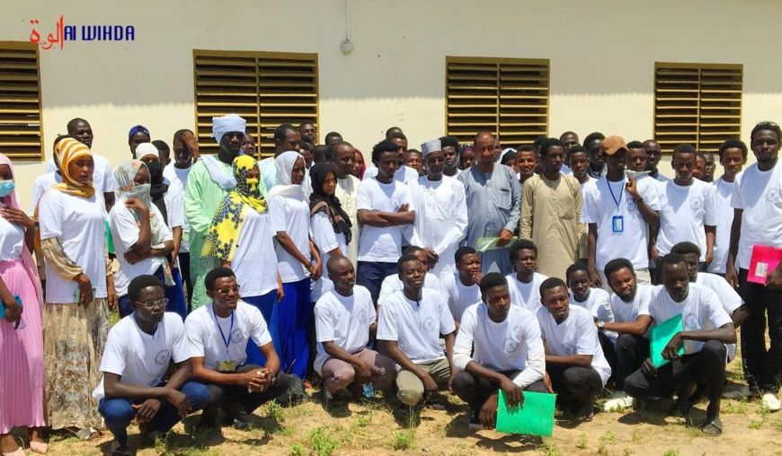 78 lauréats du département de Haraze Al-Biar ont reçu des bourses d'études dans des universités privées à N'Djamena