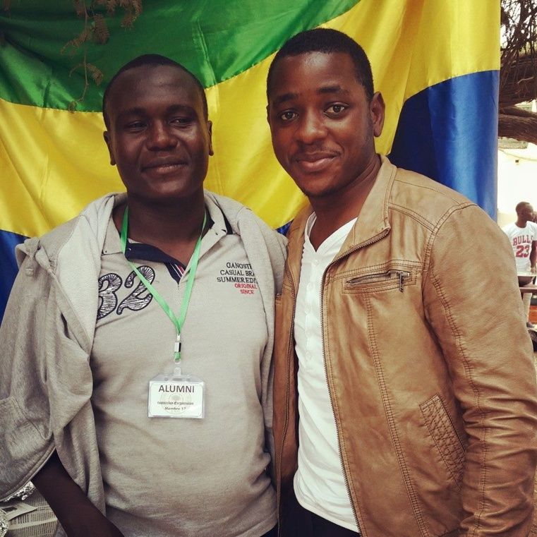 Le SG de l'Alumni, Mahamat Saleh Khidir (à gauche) et le Président de la Communauté gabonaise de l'université du Sahel, Valér