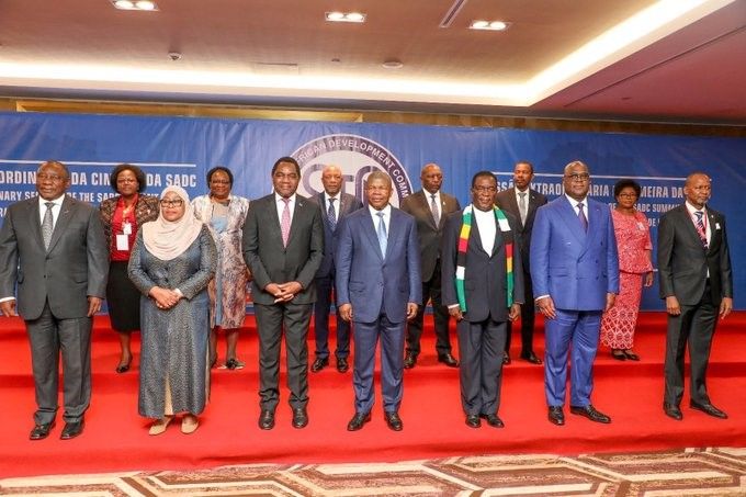 Les chefs d'Etat et de gouvernement des pays membres de la SADC, samedi 4 novembre 2023, au Sommet de Luanda (Angola) pour di