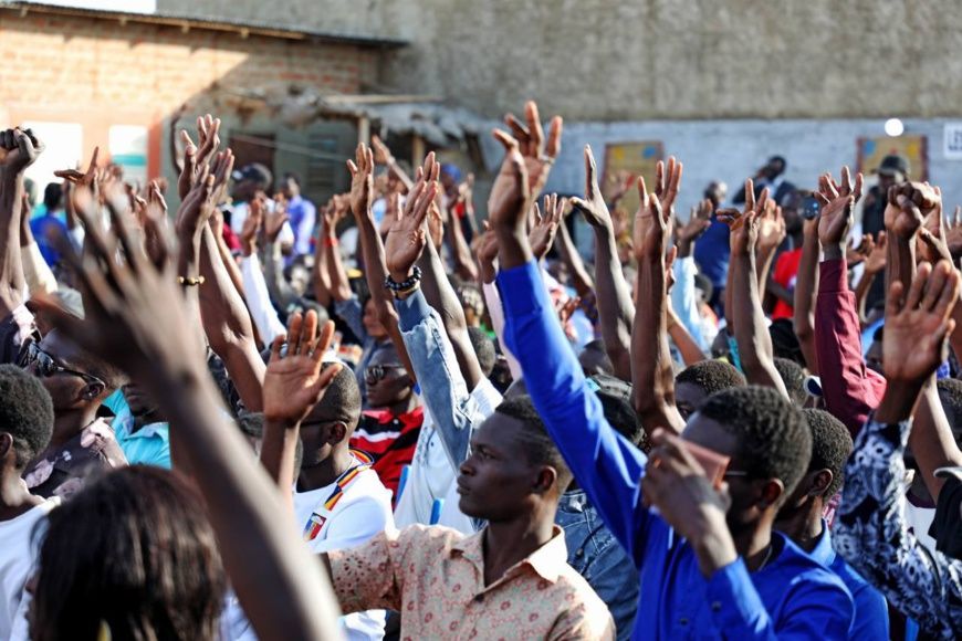 Tchad : Les Transformateurs offrent 1000 bourses aux candidats pour le recrutement dans l’armée nationale