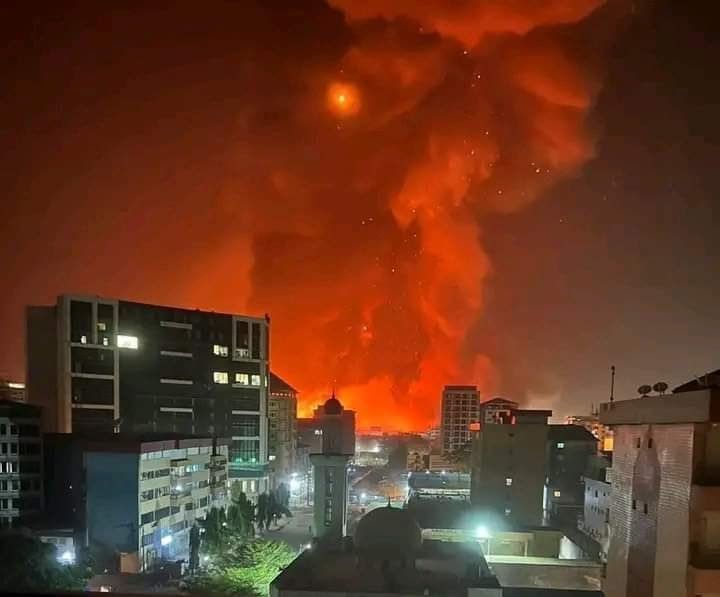 Guinée (Conakry) - Explosion dans un dépôt d’hydrocarbures : Le Président Mamadi Doumbouya présente ses « condoléances attristées aux familles des victimes »