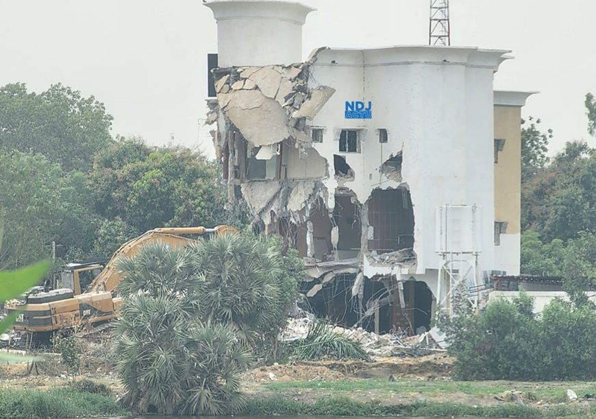 Démolition du siège du PSF à N'Djamena. © N'Djamena Actu