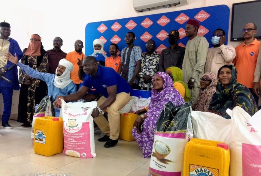 Promo Moov Money spécial Ramadan au Tchad : des kits alimentaires et des tissus Getzner remis aux abonnés