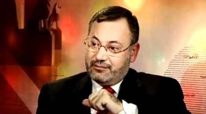 يمثل اليوم الأحد الزميل أحمد منصور