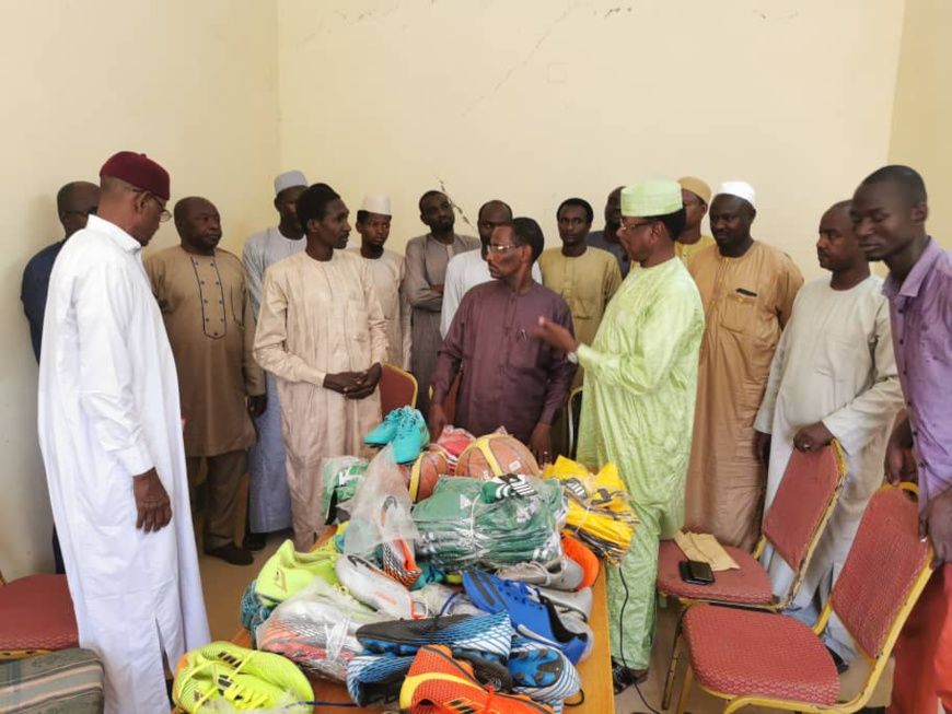 Tchad : la Société SADNA remet un don d’équipements sportifs aux étudiants de l'USTA d'Ati