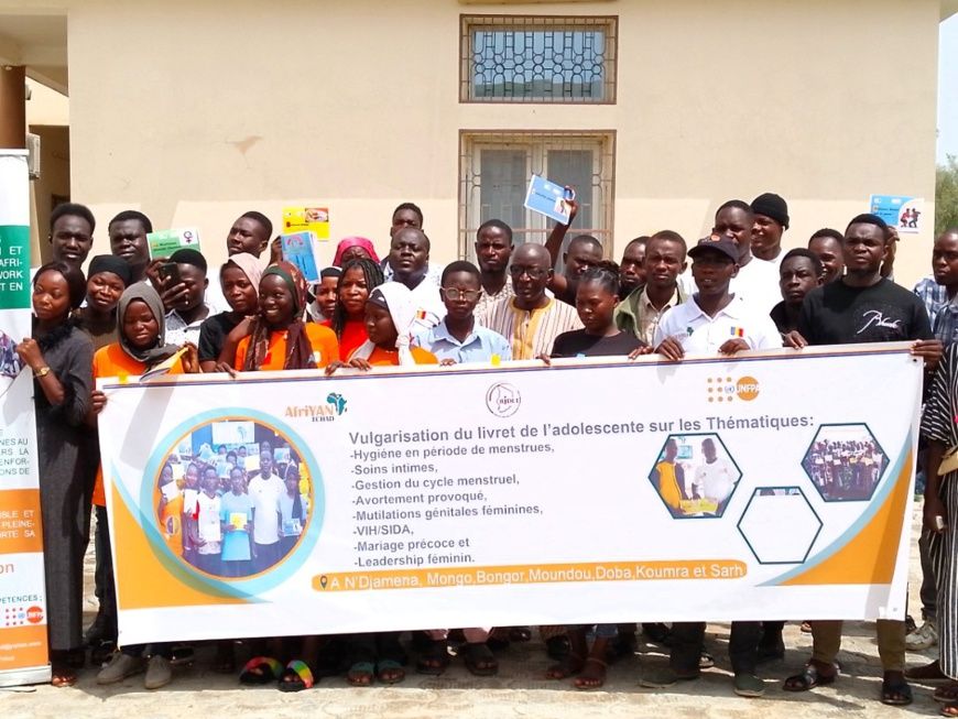 AfriYAN Tchad : Vulgarisation du livret de l'adolescente sur la santé reproductive à N'djamena