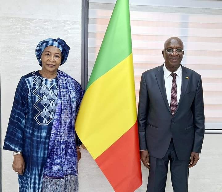 Mali : le nouvel ambassadeur du Mali au Qatar rencontre le ministre de l'Education nationale