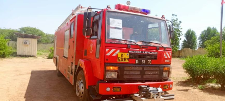 Tchad : remise officielle d'un fourgon à la commune de Mongo