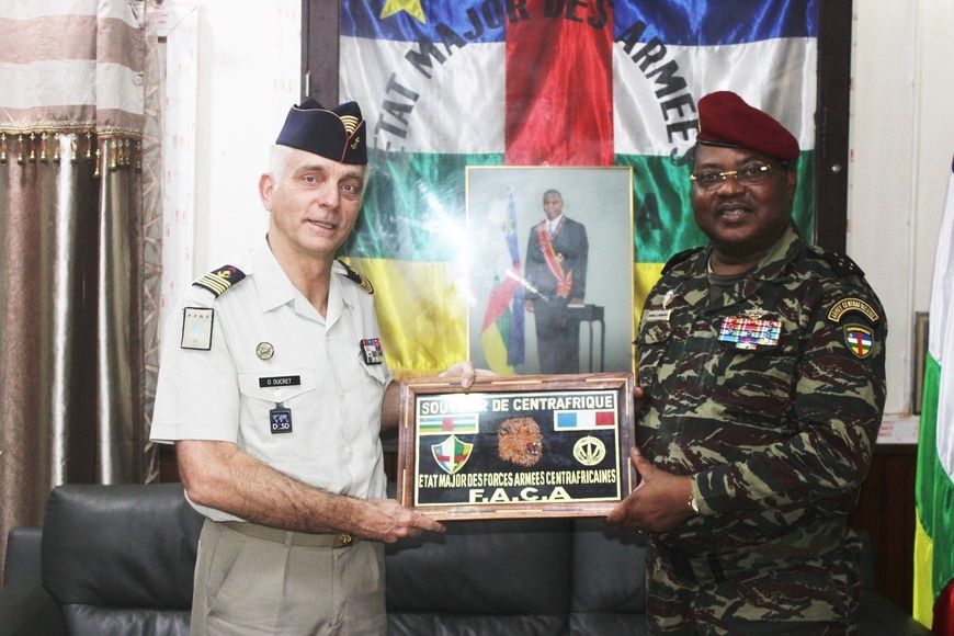La France et la RCA relancent leur coopération militaire : le Colonel Ducret en visite à Bangui
