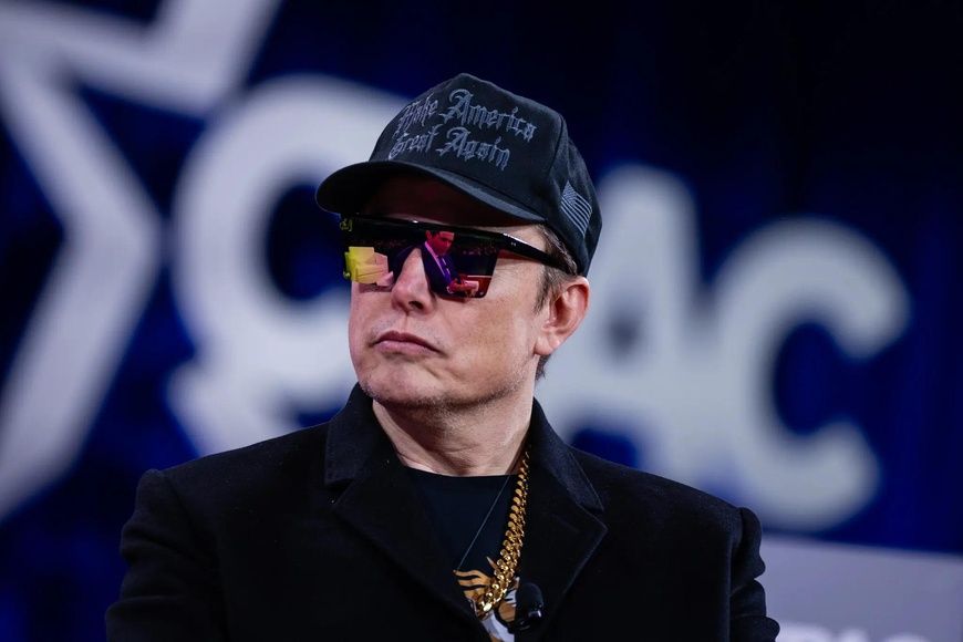 Elon Musk a participé à une conversation avec l'animateur de télévision Rob Finnerty lors de la conférence d'action politique