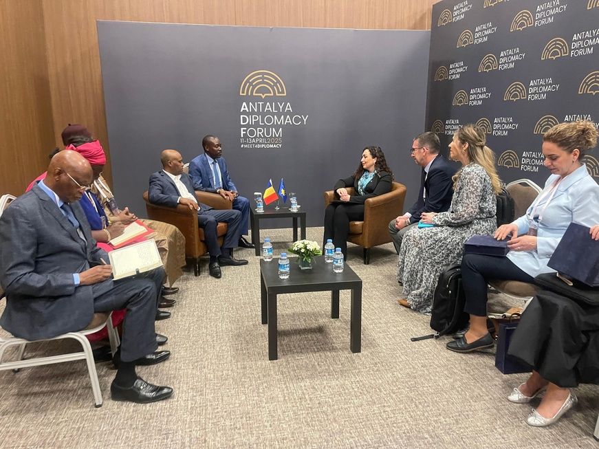 Tchad-Kosovo : Entretien diplomatique axé sur la coopération et la sécurité