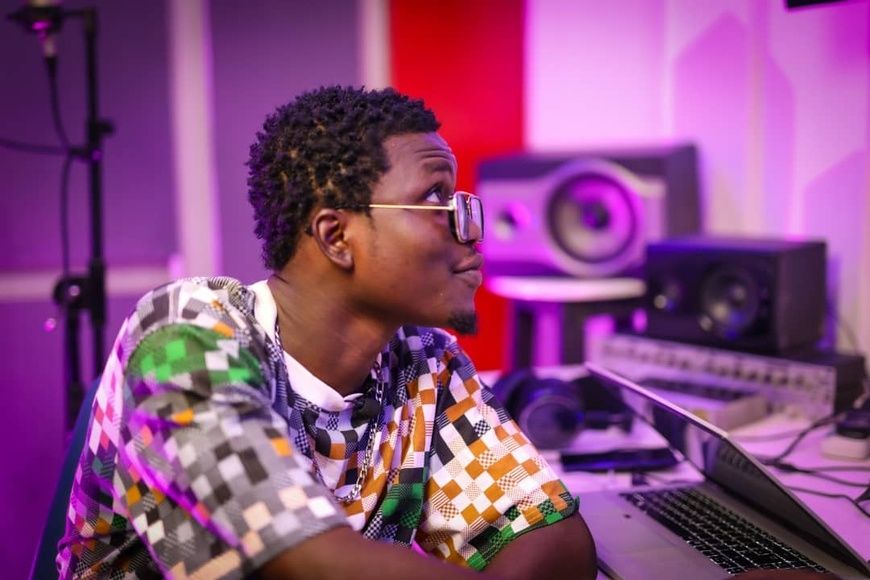 Tchad : La Scène du Beatmaking et de l'Ingénierie Sonore Accueille un Nouveau Talent - BUSH