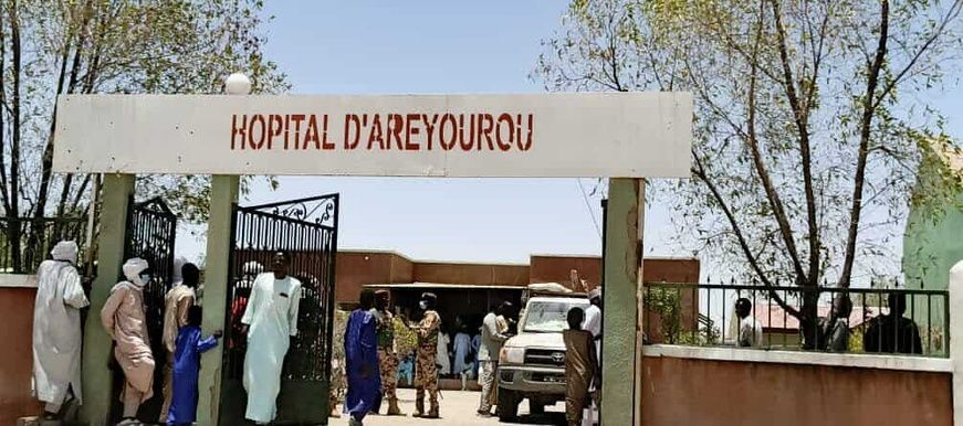 Tchad : visite du délégué général du gouvernement du Kanem à l'hôpital de Areyourou