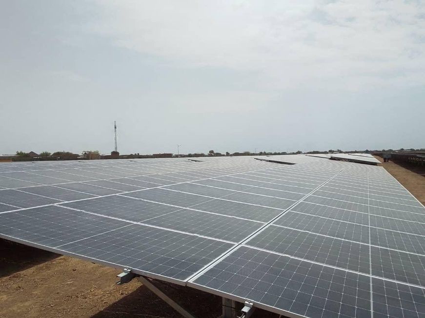 Le Tchad accroît son potentiel énergétique avec l'inauguration d'une centrale photovoltaïque de 30 MW