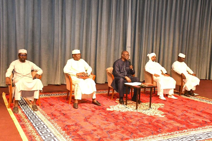 Tchad Le Ministre des Postes éclaircit les journalistes sur l'accord numérique Tchad-Cameroun