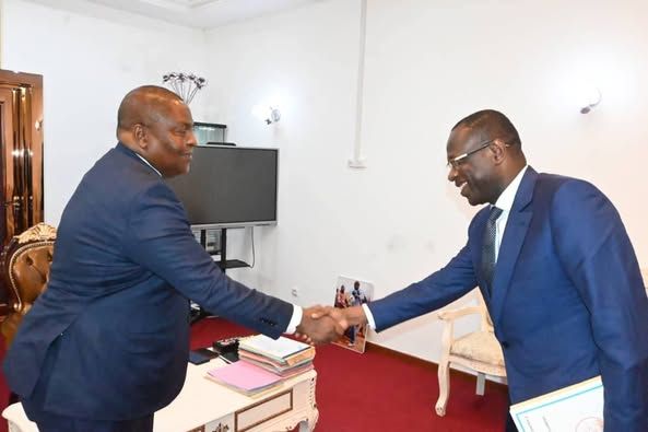 RCA : Le Président Touadéra s'entretient avec le Gouverneur de la BEAC sur des dossiers économiques clés