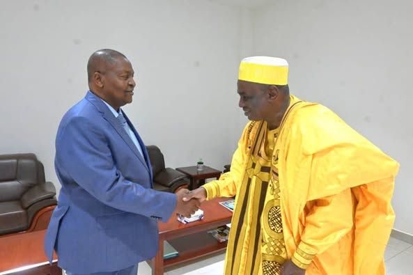 RCA : Le Président Touadéra rencontre les chefs traditionnels de Niem Yelewa suite à la dissolution des groupes armés