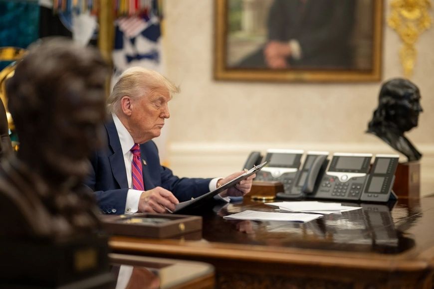 États-Unis : Donald Trump impose de nouvelles restrictions aux travailleurs étrangers titulaires de visas H-1B