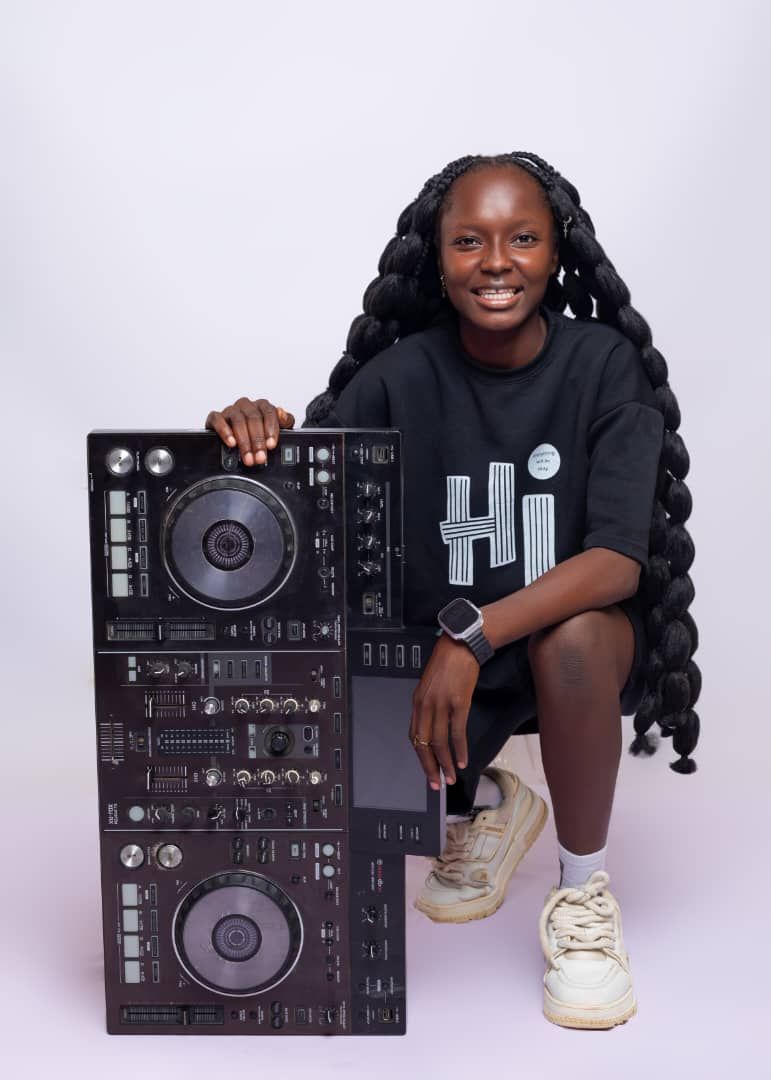 Tchad : Dj Chanizy, la révélation féminine qui bouscule les platines