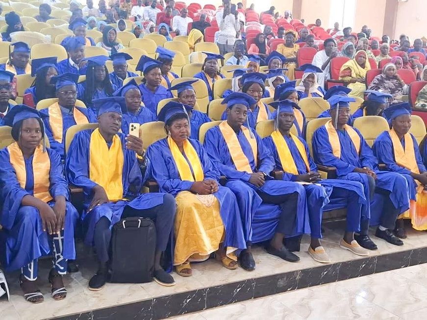 Tchad : les nouveaux diplômes du CEFOS de Sarh entrent dans le monde de la santé