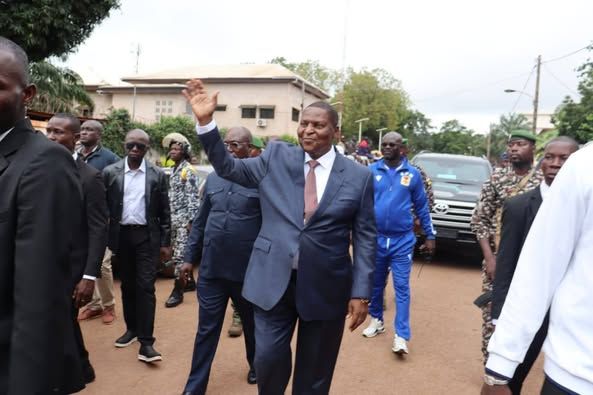 RCA : Le Président Touadéra dépose officiellement sa candidature pour le scrutin de décembre 2025