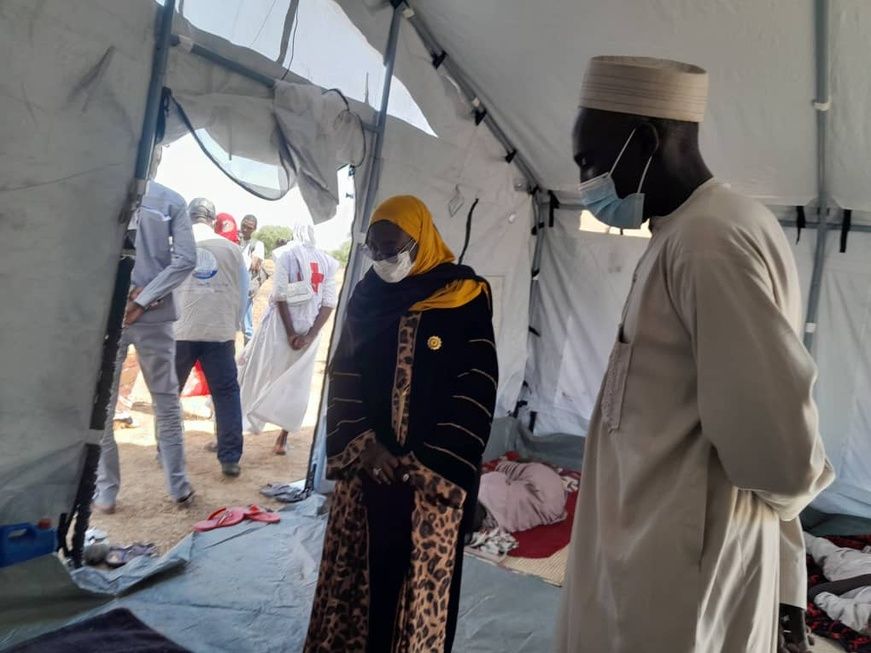 Tchad : La députée Amina Ali Idriss en visite de solidarité à Djourf Al Ahmar, foyer du choléra