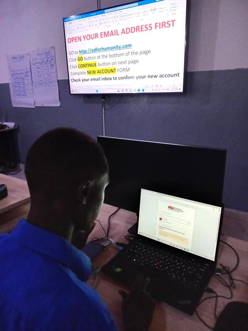 Tchad : l'Université d'État de l'Arizona (ASU) et le HCR forment 400 réfugiés et jeunes Tchadiens en ligne